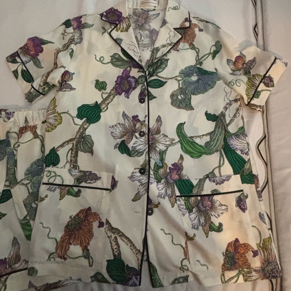 Olivia von Halle Cream Floral Pajama Set